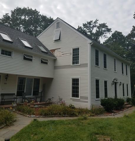 <p>A view of the home before we begin the transformation.</p>