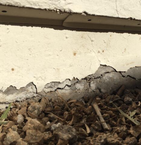 Horizontal Concrete Cracks in Stem Wall Failure
