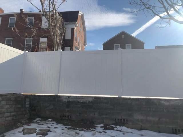 6' and 4' Acadia Privacy White Vinyl Fence - (1) 3' gate