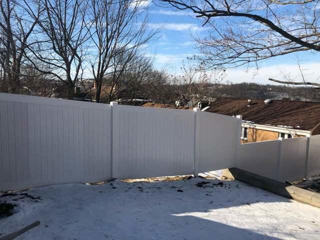 6' and 4' Acadia Privacy White Vinyl Fence - (1) 3' gate