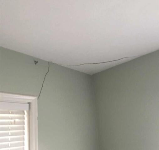Symptoms of Foundation Problems: Interior Signs