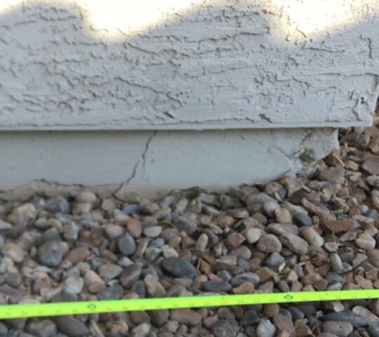 Vertical Concrete Crack in Stem Wall Down in Phoenix, Arizona