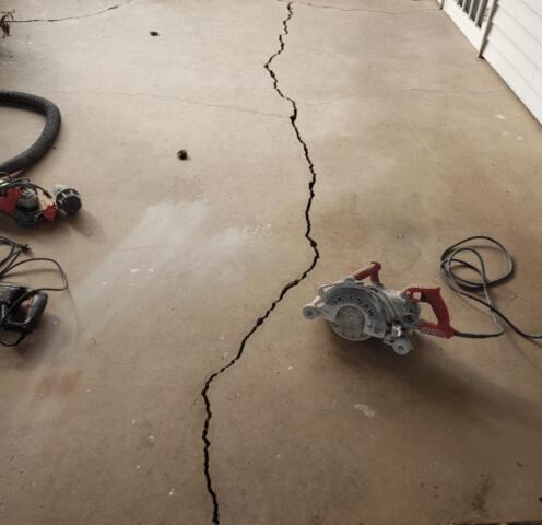 Crack Stitching Repair Process: Non-parallel Cuts