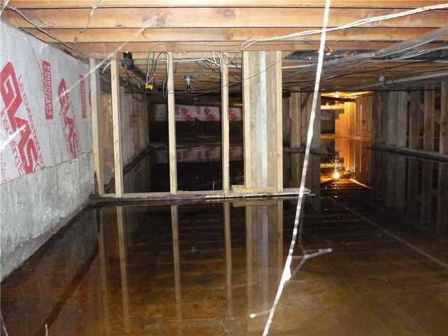 South Surrey BC Flooded Crawlspace