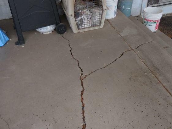 3 Point Concrete Slab Crack