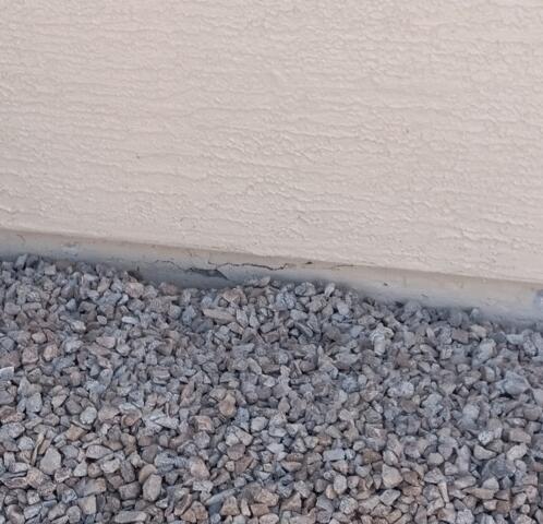 Horizontal Concrete Cracks in Stem Wall