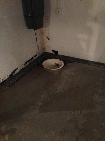 in this picture you can get an idea of the size of our SuperSump basin.