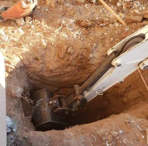Underpinning Process: Excavators