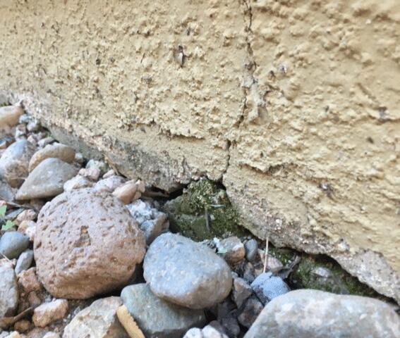 Vertical Cracks in Stem Wall Down in Peoria, Arizona