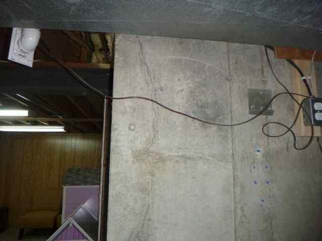 Wall Crack