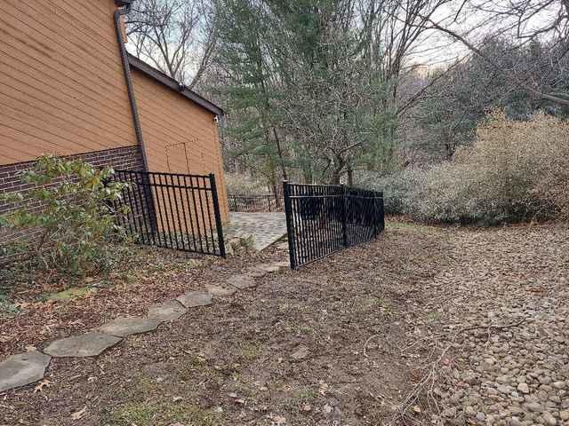 Black 4' Classic Aluminum Fence - (2) Tapered Gates
