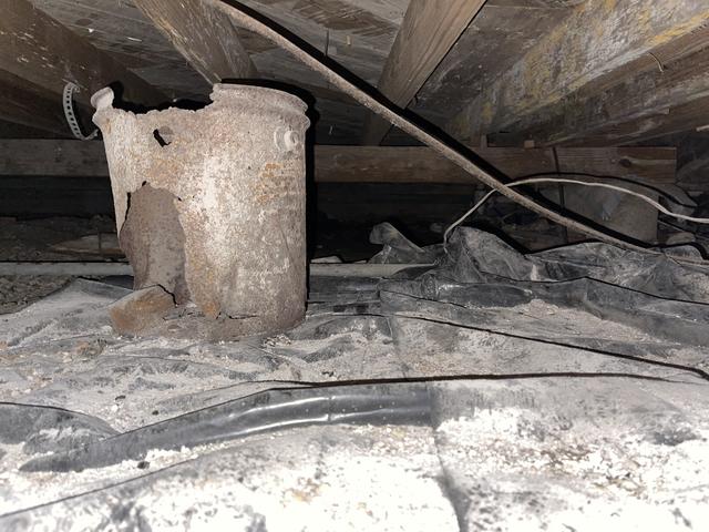 Before Crawl Space Repair