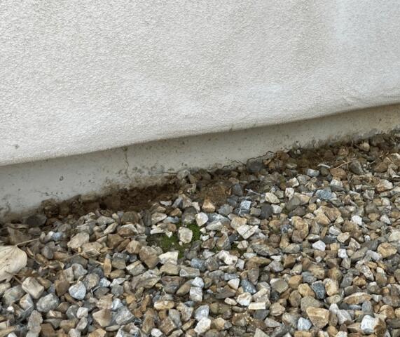 Sings of a Failing Stem Wall: Flaking paint