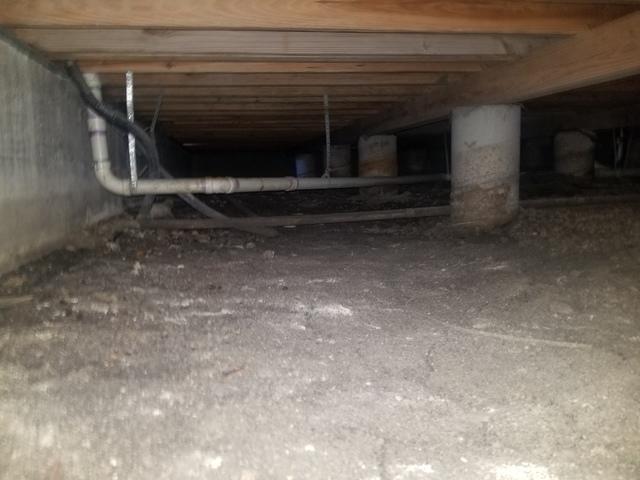 Before Crawl Space Encapsulation