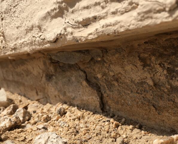Signs of Corrosion Problems in Stem Wall: Vertical Concrete Cracks
