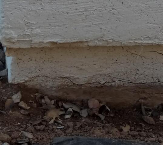 Horizontal Concrete Crack in Stem Wall down in Gilbert, Arizona