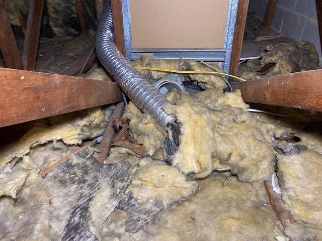 Insulation pile and open ducts/air pipes