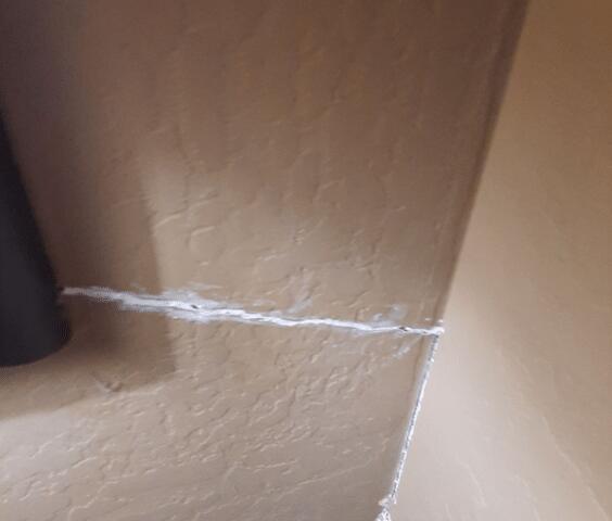 Symptoms of Foundation Problems: Wall Cracks