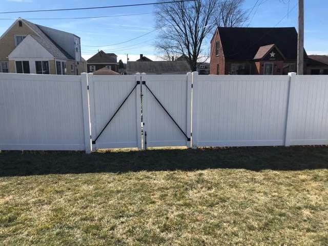 White 6' Acadia Privacy Vinyl Fence