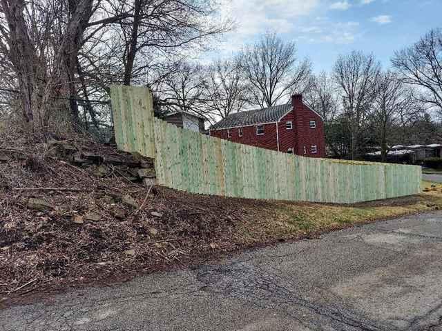 6' Privacy Natural Pressure Treated Wood /  (1) 4' gate