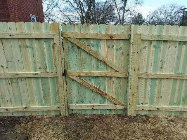 6' Privacy Natural Pressure Treated Wood /  (1) 4' gate