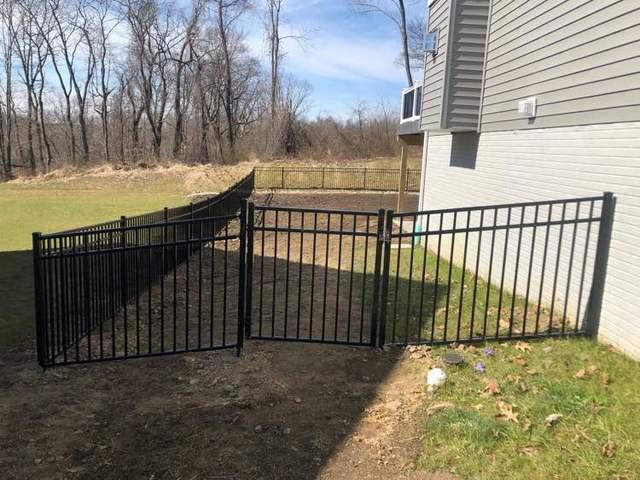 4' Classic Black Aluminum Fence / (2) Gates