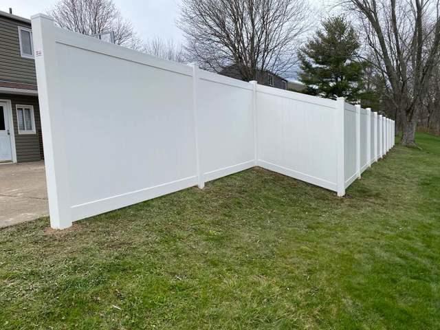 6' White Vinyl Acadia Privacy Fence