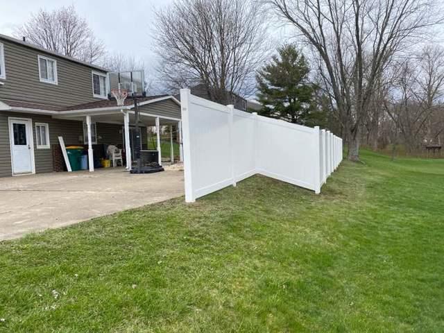 6' White Vinyl Acadia Privacy Fence