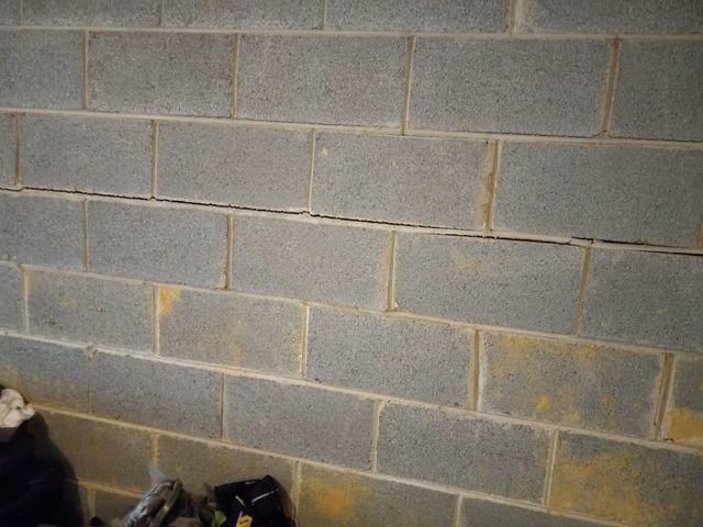 Horizontal block wall foundation crack