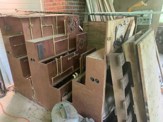The Junkluggers of Atlanta Metro East customer needed our help to get rid of old furniture. Our junk hauling team makes it easy for our customers to have the old furniture pick happen with no sweat. We get rid of junk & we try to not let it go to the landfill!