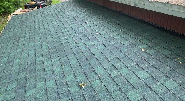The right side of the roof complete