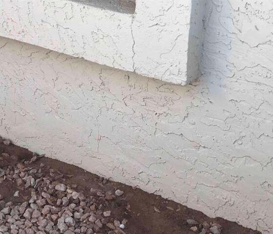 Signs of Foundation Problems: Wall Cracks