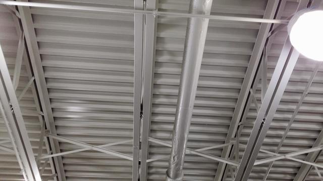 The ceiling was coated with 2 coats