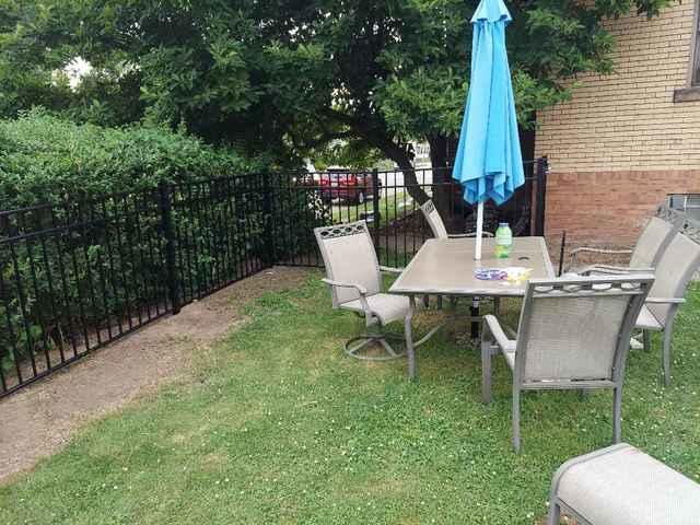 4' Classic, Residential Grade, 3 Rail, Flush bottom Black Aluminum Fence / (3) 4' gates