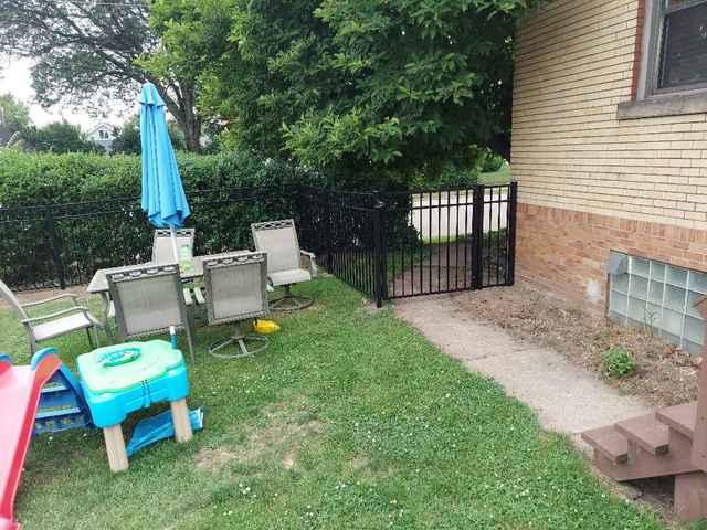 4' Classic, Residential Grade, 3 Rail, Flush bottom Black Aluminum Fence / (3) 4' gates