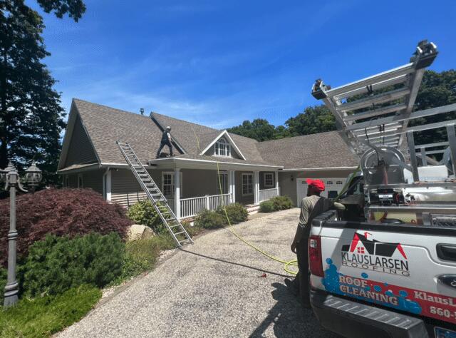 Roof Cleaning Truck READY TO GO!