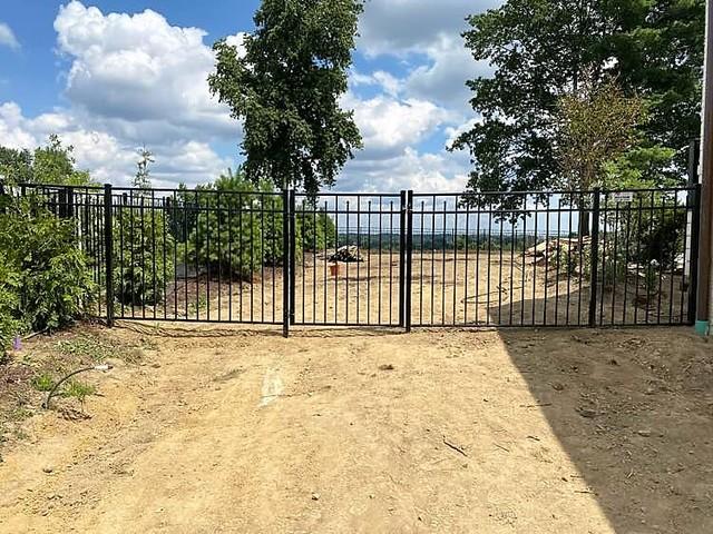 Black 54" Wilmington Residential Grade Aluminum Fence /  (3) 4' gates