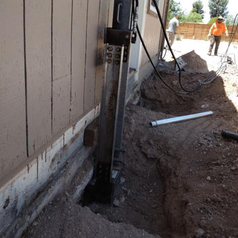 Underpinning Installation Process: Helical Piers Vs. Push Piers