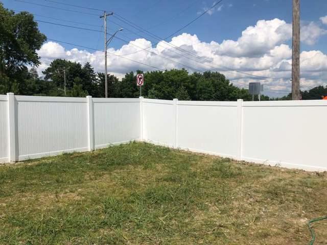 6' Acadia Privacy White Vinyl Fence /  (2) 4' Gates