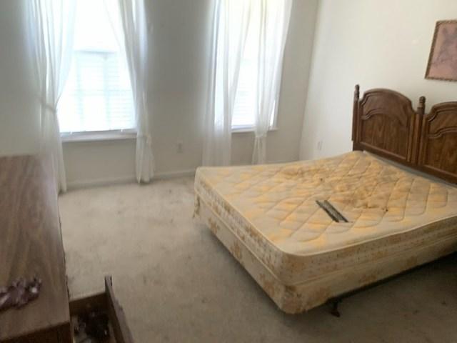 The Junkluggers of Atlanta Metro East team helpe a customer get rid of old furniture in Tucker. Our team helps our customers with furniture pick up of any type.