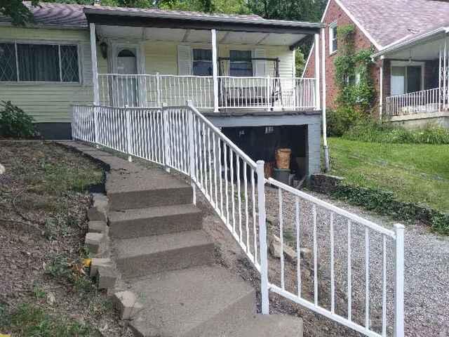 White 36" Tuscany C-10 Vinyl / Aluminum Railing