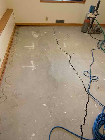 Floor Cracks/Sloping