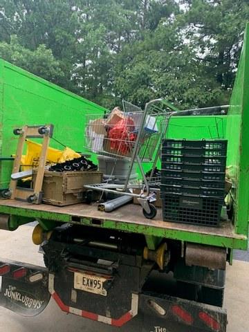 The Junkluggers Of Atlanta Metro East gets all kinds of requests to pick up junk. Sometimes they are big, and sometimes they are small. It doesn't matter, we are here to satisfy the customer. Even with small jobs like this we offer our customers great value and great service.