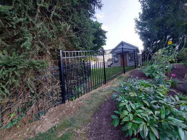 5' Classic, 3 Rail, Picket Through Bottom Rail, Residential Grade Black Aluminum Fence /  (2) 4' Gates / (1) 8' Double Gate