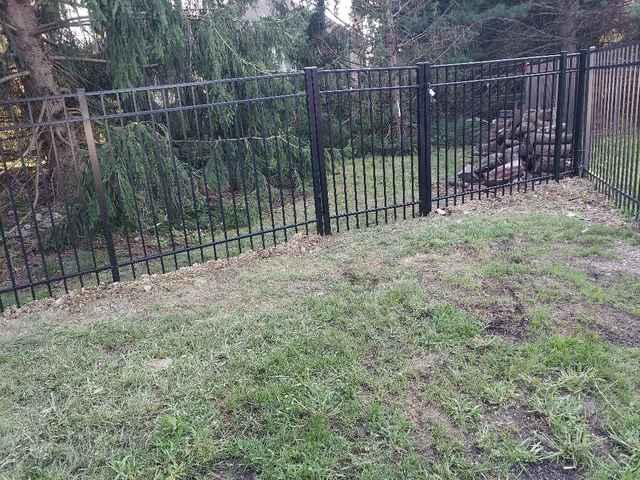 5' Classic, 3 Rail, Picket Through Bottom Rail, Residential Grade Black Aluminum Fence /  (2) 4' Gates / (1) 8' Double Gate