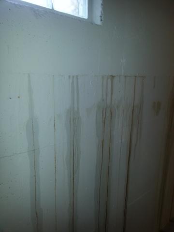 Seeping wall cracks