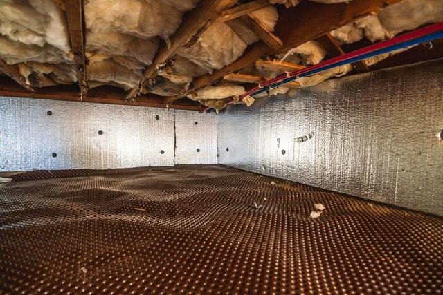 SilverGlo Wall Panels and Drainage Matting Installed