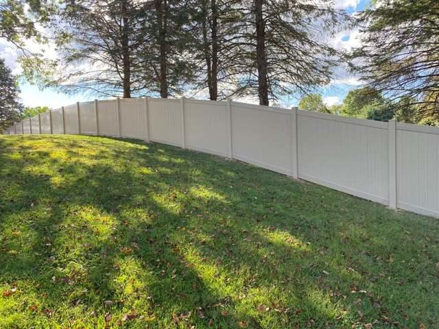 4' Olympic Concave / 6' Acadia Privacy Clay Vinyl Fence / (1) 8' double gate / (1) 4' gate