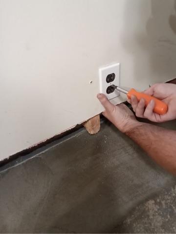 Ann Arbor, Mi Outlet Install