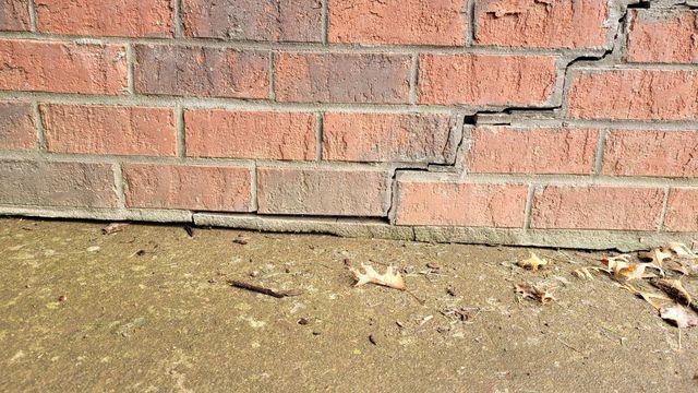 Bad Cracks